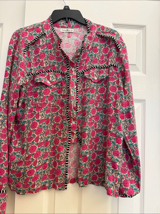 NATURAL LIFE Tops - NATURAL LIFE Pink Floral Button-Up Shirt with Green Accents